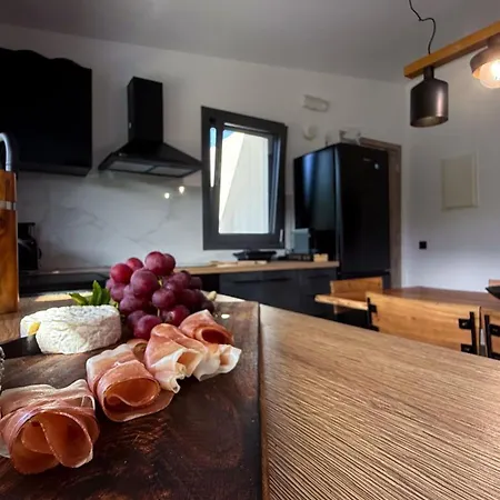 아파트 Ek Ornelakis, Luxury With Jacuzzi *