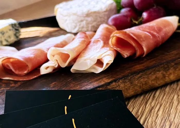 Ek Ornelakis, Luxury With Jacuzzi Chania (Crete)