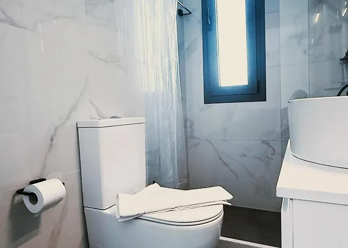 Апартаменти Ek Ornelakis, Luxury With Jacuzzi *