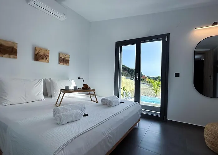 Апартаменти Ek Ornelakis, Luxury With Jacuzzi Ханья (Крит)