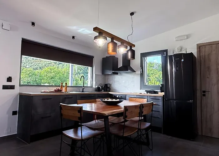 Ek Ornelakis, Luxury With Jacuzzi Chania (Crete)