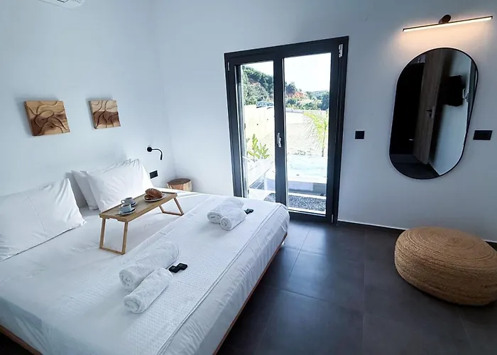 Апартаменти Ek Ornelakis, Luxury With Jacuzzi