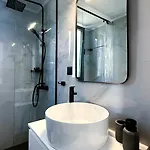 Ek Ornelakis, Luxury With Jacuzzi Apartament Chania (Crete)