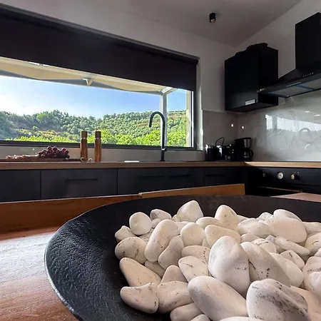 Ek Ornelakis, Luxury With Jacuzzi * Hriszí Aktí Haniá