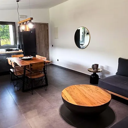 Ek Ornelakis, Luxury With Jacuzzi *